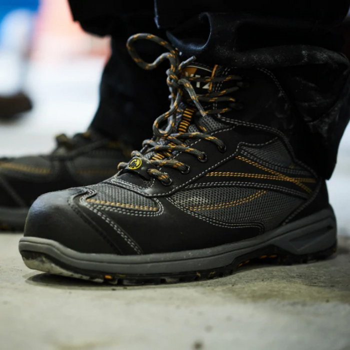 V1940 - Torque IGS Hiker Boot