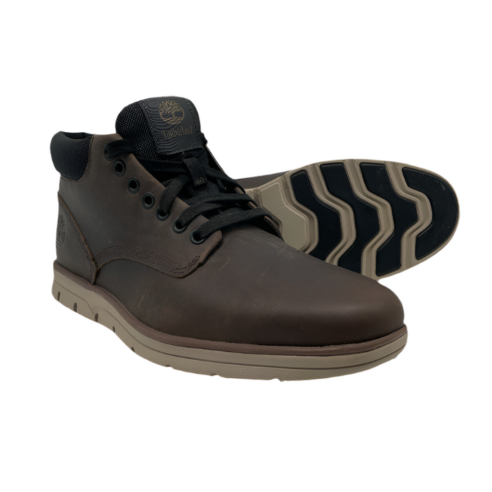 Bradstreet Chukka