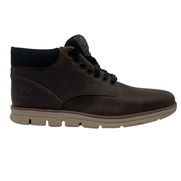 Bradstreet Chukka