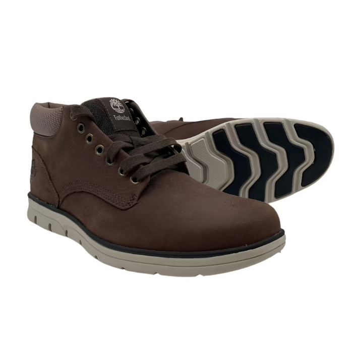 Bradstreet Chukka