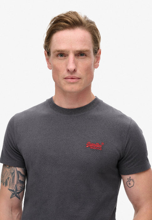 Essential Logo T-Shirt