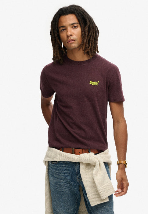 Essential Logo T-Shirt