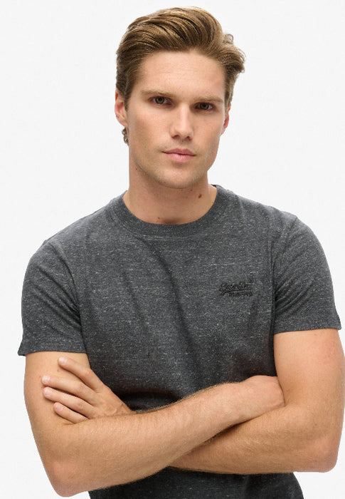 Essential Logo T-Shirt