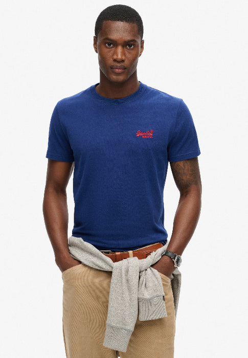 Essential Logo T-Shirt