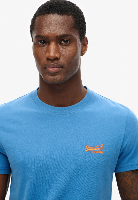 Essential Logo T-Shirt