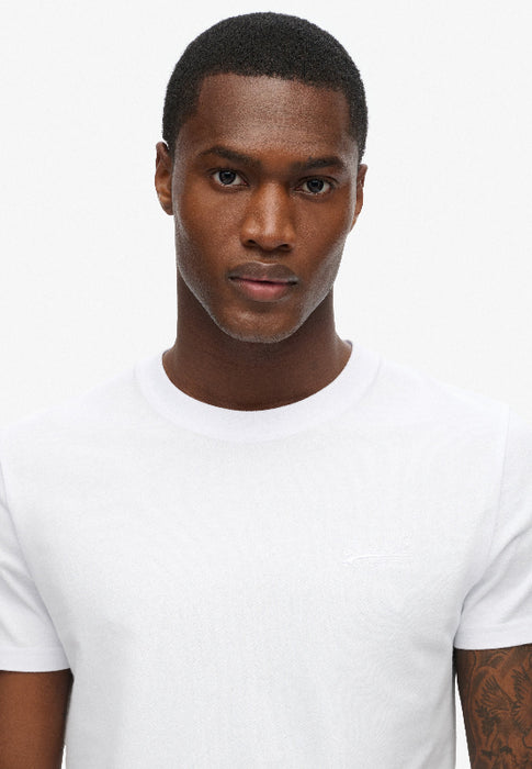 Essential Logo T-Shirt
